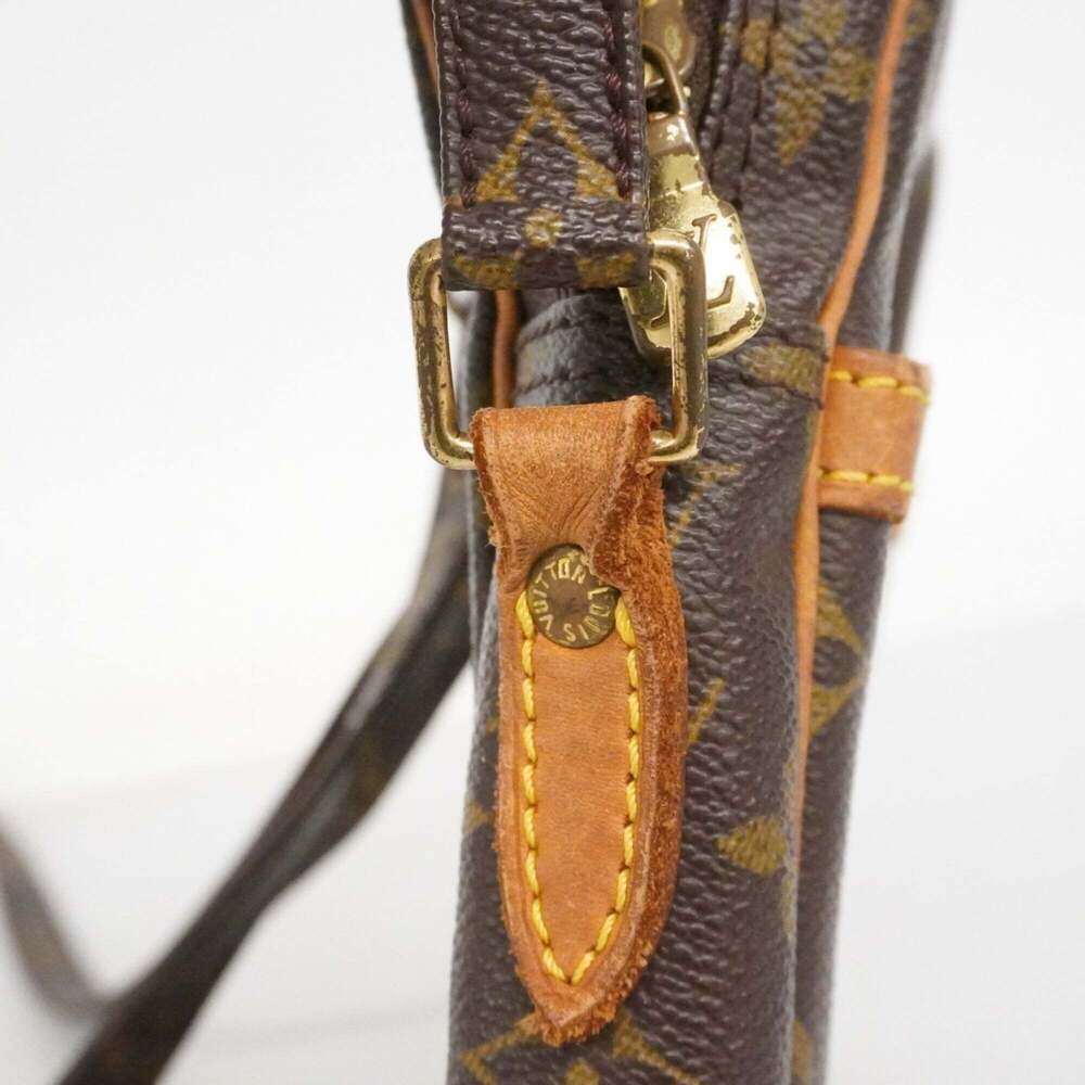 LOUIS VUITTON Brown Monogram Shoulder Bag - Picture 9 of 14